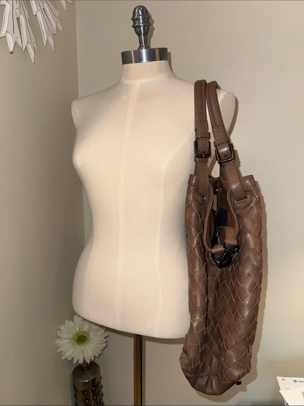 Laura Di Maggio Woven Shoulder Leather Tote Bag in Chestnut Brown